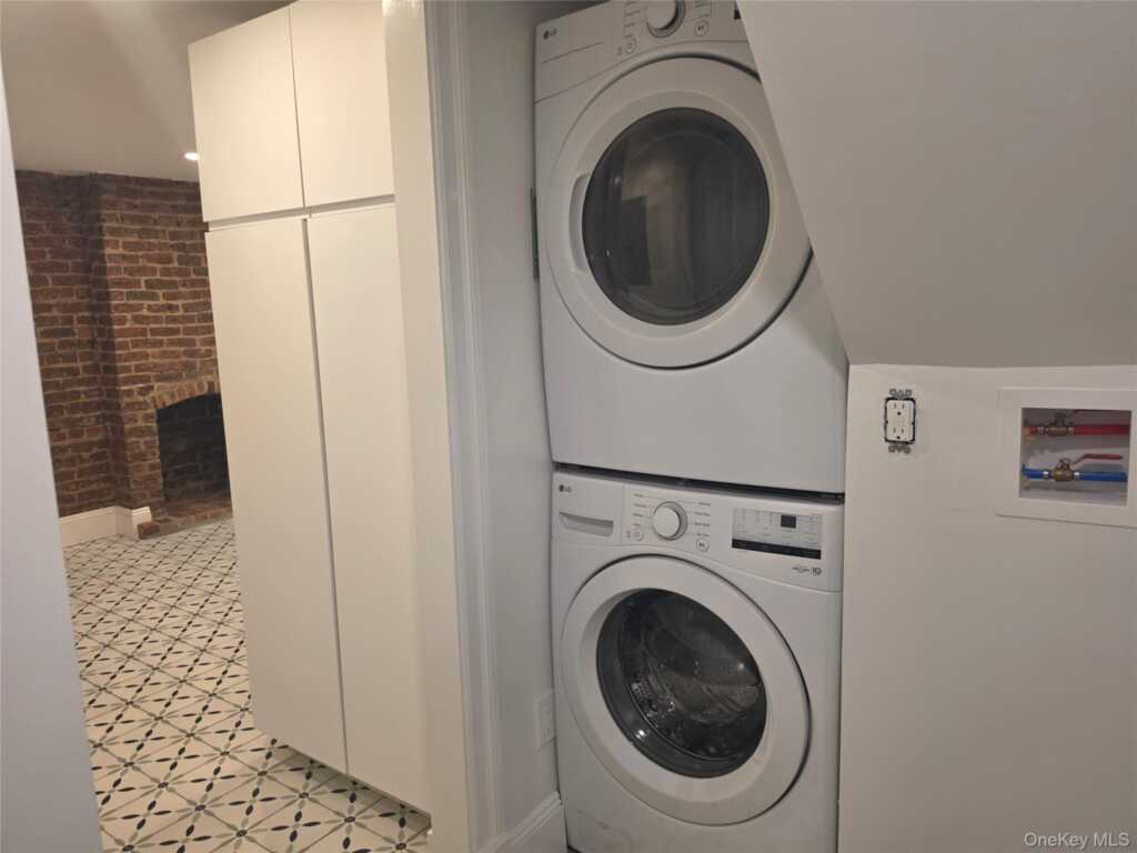 27 Bridge Street, Unit #1, Nyack, NY 10960 - Photo 16 of 30