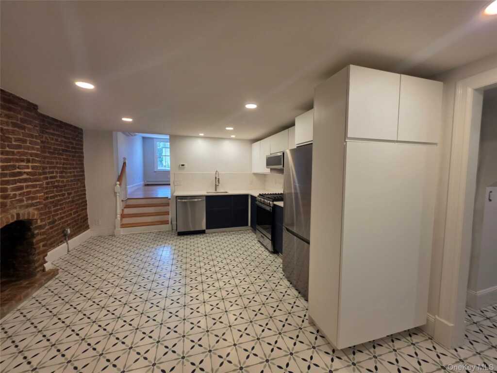 27 Bridge Street, Unit #1, Nyack, NY 10960 - Photo 9 of 30