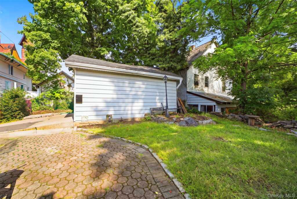 47-49 Sylvan Place, New Rochelle, NY 10801 - Photo 30 of 36