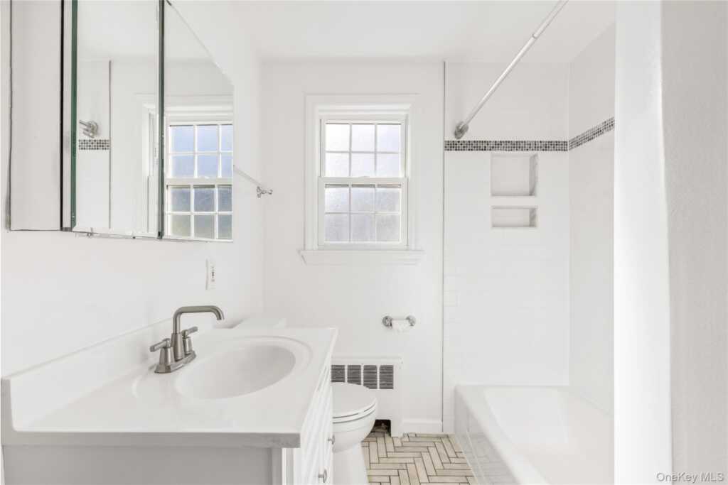 2 Argyle Road, Rye, NY 10573 - Photo 17 of 22