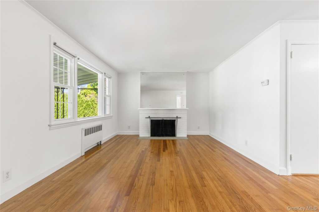2 Argyle Road, Rye, NY 10573 - Photo 3 of 22
