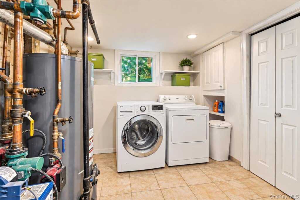 20 Edgewood Park, New Rochelle, NY 10801 - Photo 14 of 31
