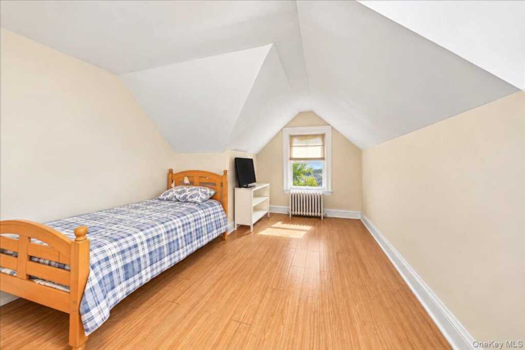 20 Edgewood Park, New Rochelle, NY 10801 - Photo 18 of 31