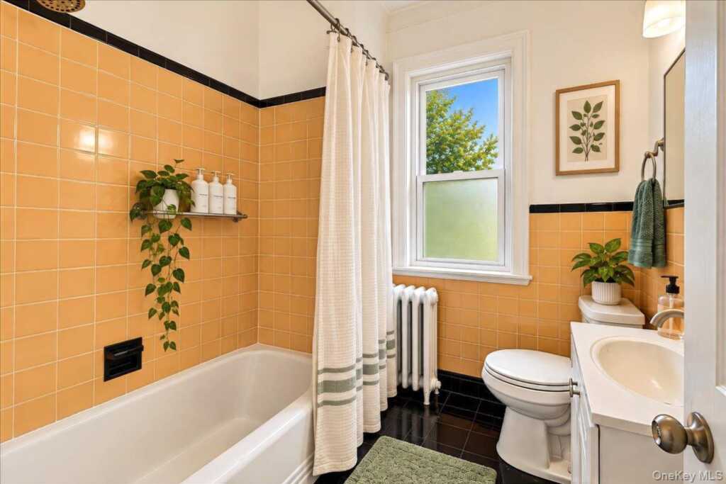 20 Edgewood Park, New Rochelle, NY 10801 - Photo 23 of 31