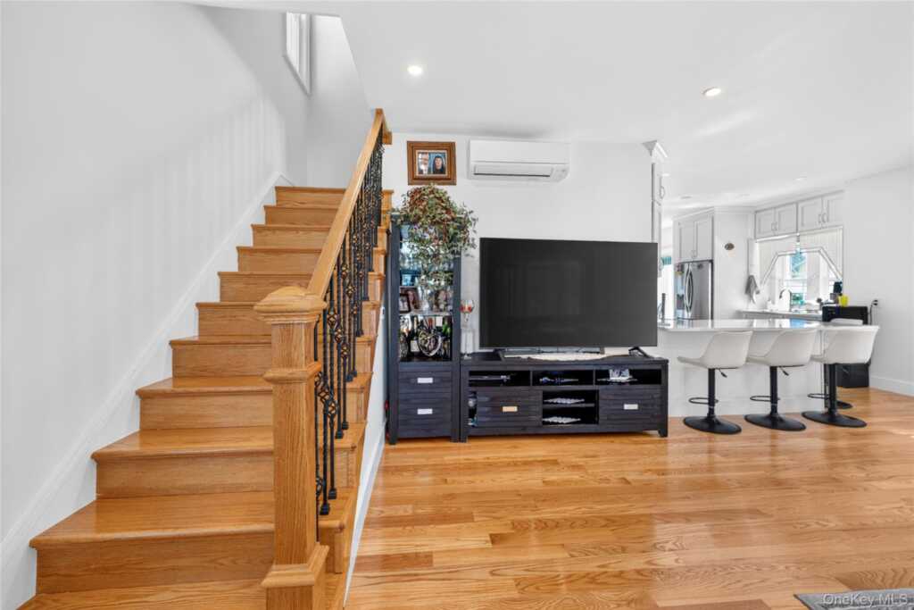 8 Highview Avenue, Nanuet, NY 10954 - Photo 16 of 41