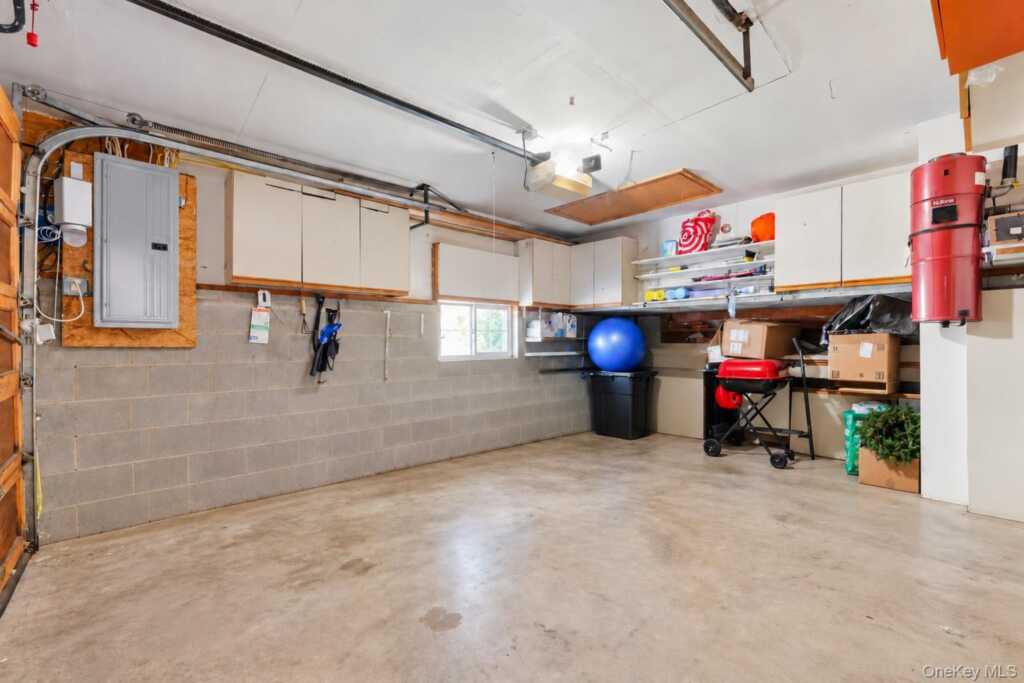 1 W Glen Avenue, Rye, NY 10573 - Photo 27 of 34