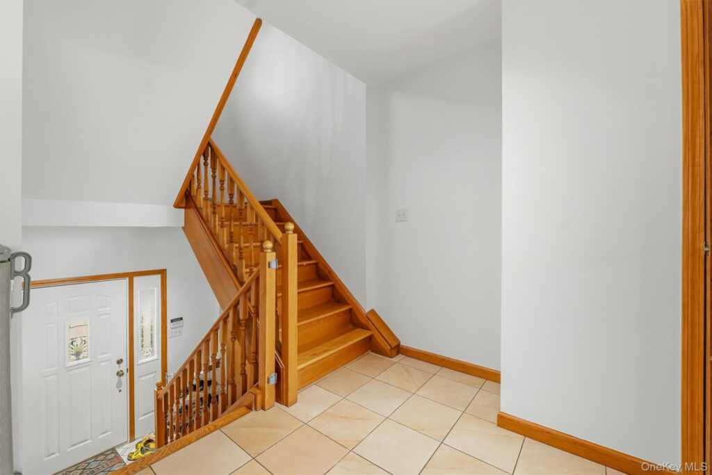 1 W Glen Avenue, Rye, NY 10573 - Photo 4 of 34