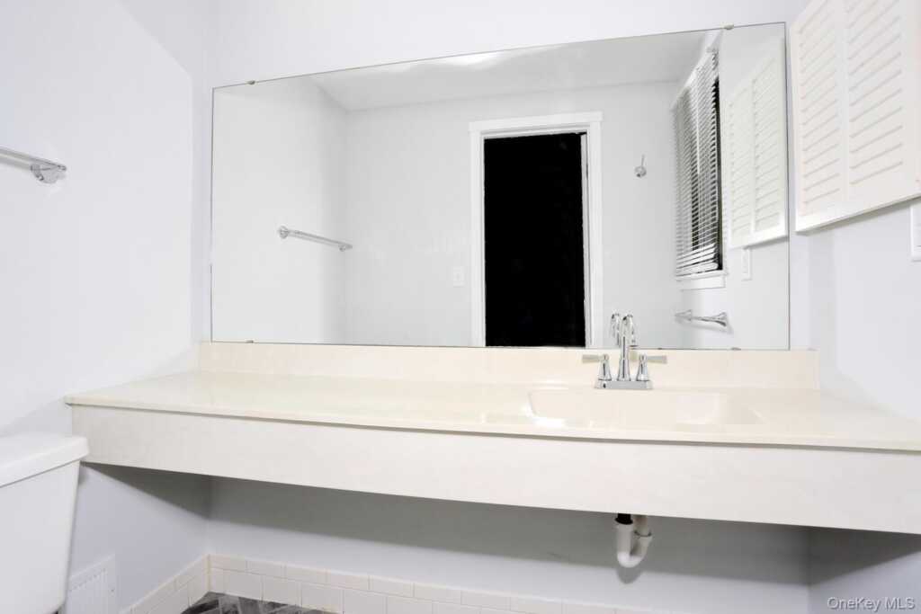 161 Treetop Circle, Unit #161, Nanuet, NY 10954 - Photo 11 of 41