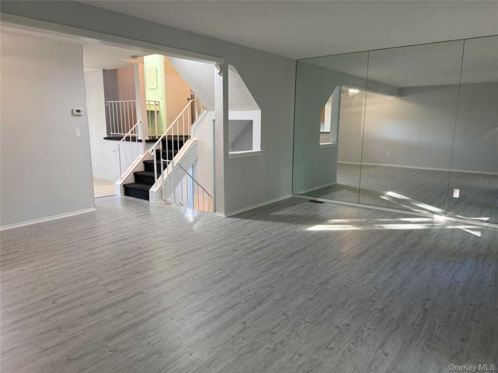161 Treetop Circle, Unit #161, Nanuet, NY 10954 - Photo 19 of 41