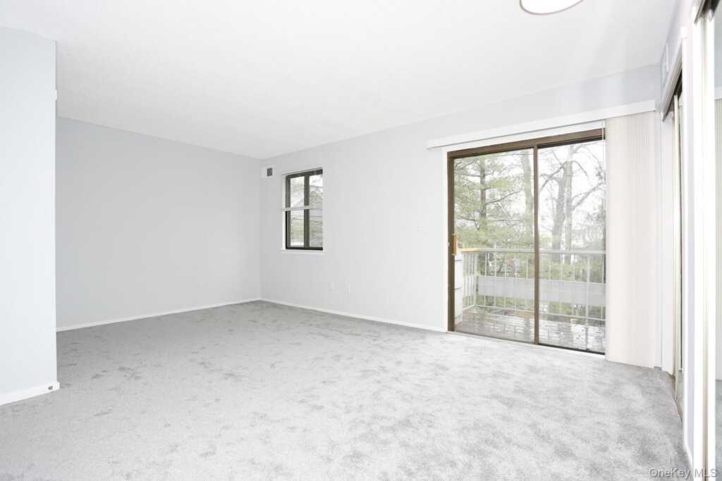 161 Treetop Circle, Unit #161, Nanuet, NY 10954 - Photo 29 of 41