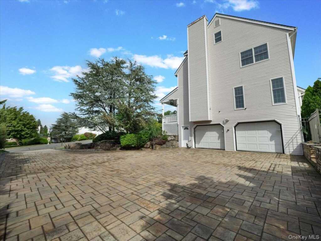 49 Judith Street, Nanuet, NY 10954 - Photo 26 of 36