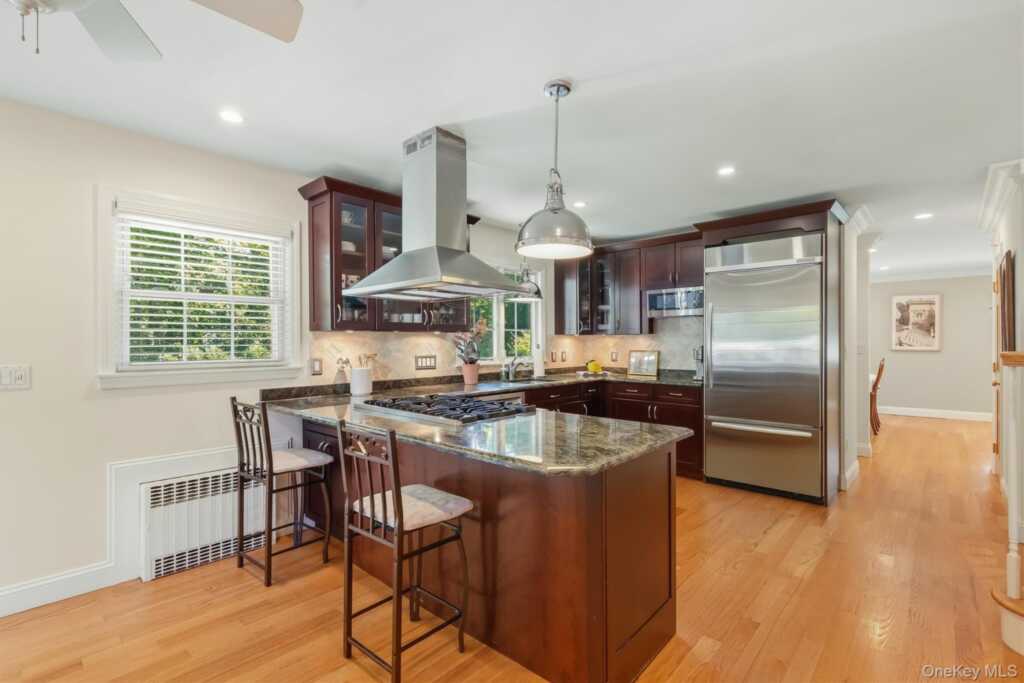 87 Bolton Avenue, White Plains, NY 10605 - Photo 16 of 47