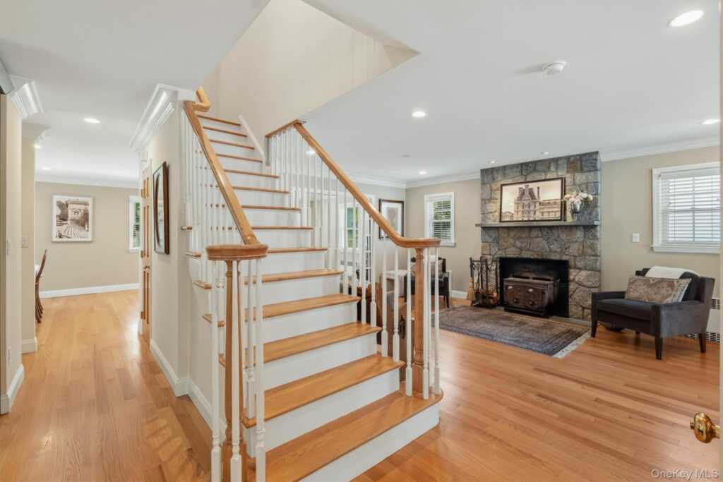 87 Bolton Avenue, White Plains, NY 10605 - Photo 19 of 47