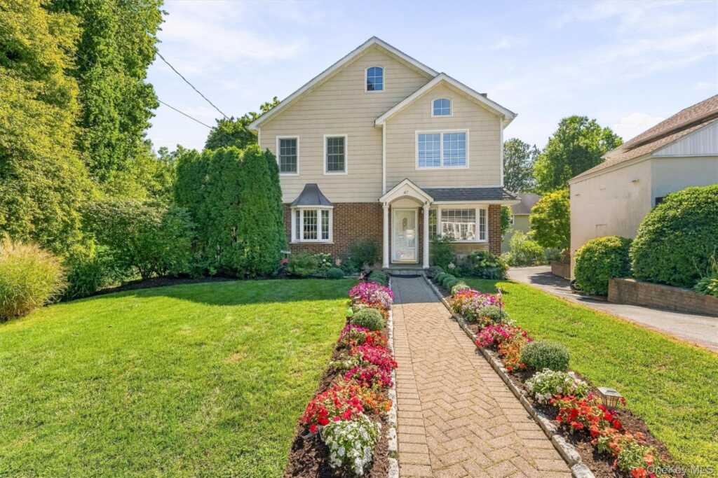 87 Bolton Avenue, White Plains, NY 10605 - Photo 3 of 47