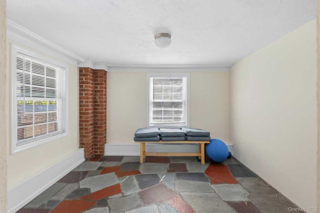 87 Bolton Avenue, White Plains, NY 10605 - Photo 35 of 47