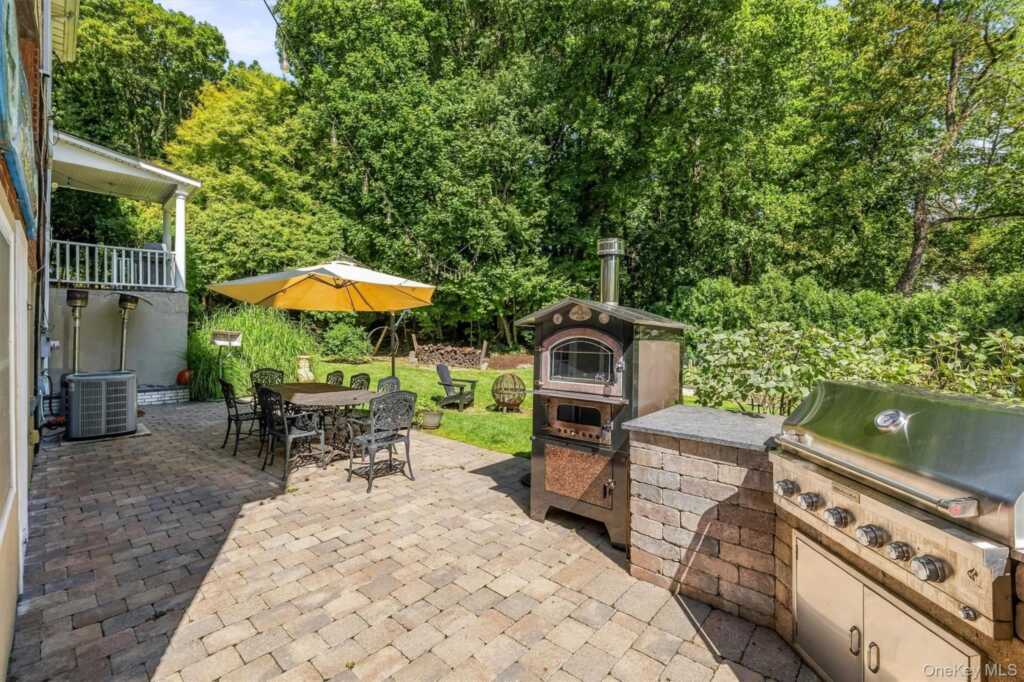 87 Bolton Avenue, White Plains, NY 10605 - Photo 38 of 47
