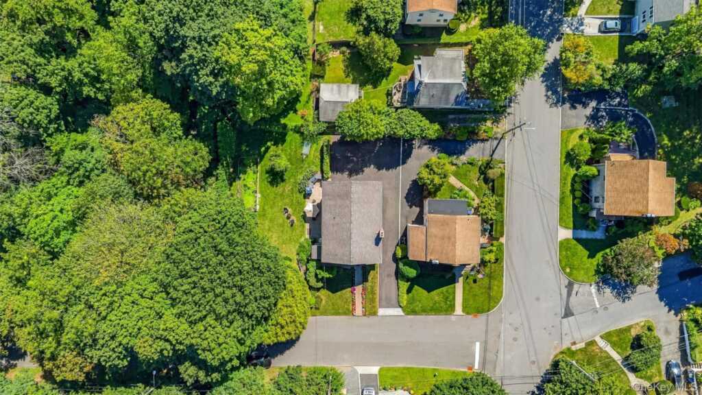 87 Bolton Avenue, White Plains, NY 10605 - Photo 47 of 47