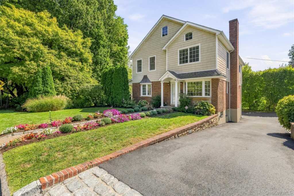 87 Bolton Avenue, White Plains, NY 10605 - Photo 5 of 47