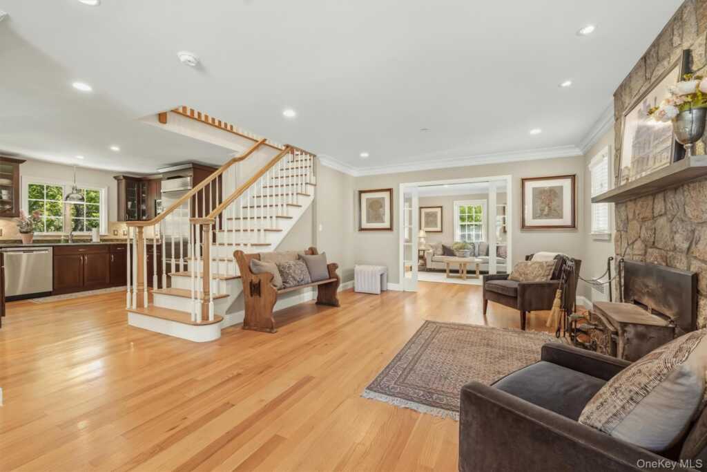 87 Bolton Avenue, White Plains, NY 10605 - Photo 7 of 47