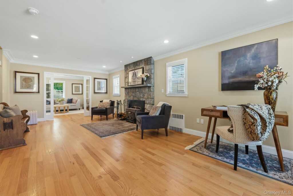87 Bolton Avenue, White Plains, NY 10605 - Photo 8 of 47