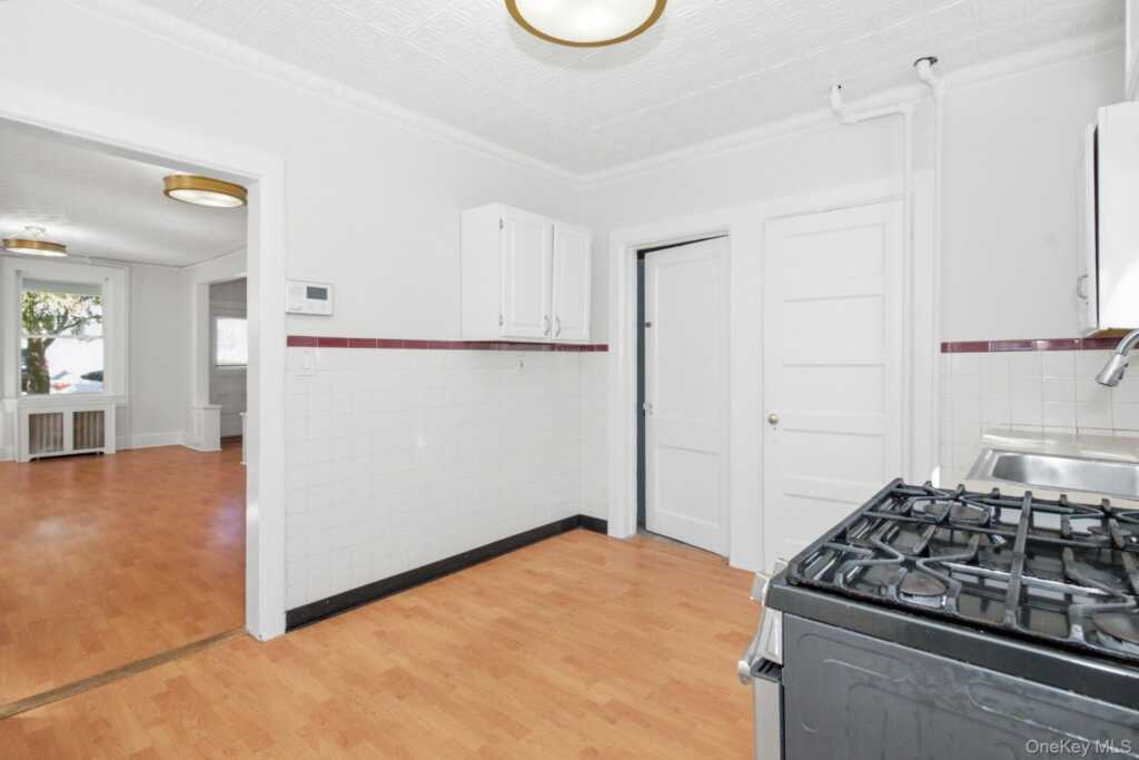 46-48 Robertson Avenue, White Plains, NY 10606 - Photo 9 of 23