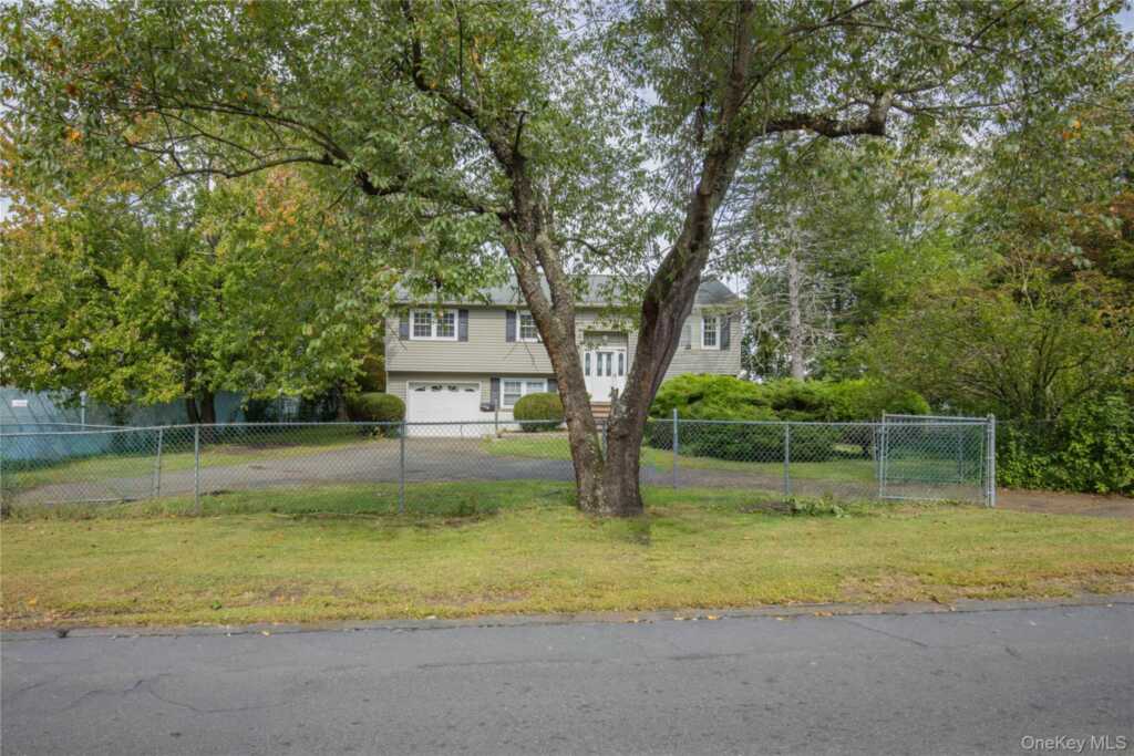 87 Filors Lane, Stony Point, NY 10980 - Photo 3 of 26