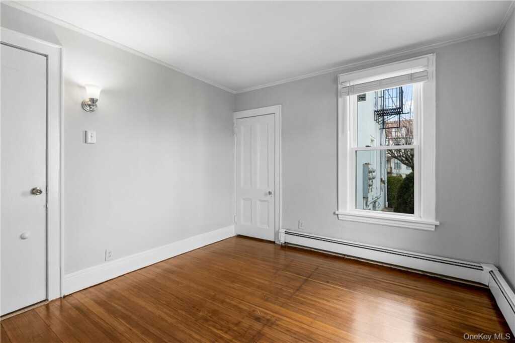 10 Lafayette Street, Unit #1R, New Rochelle, NY 10805 - Photo 18 of 21