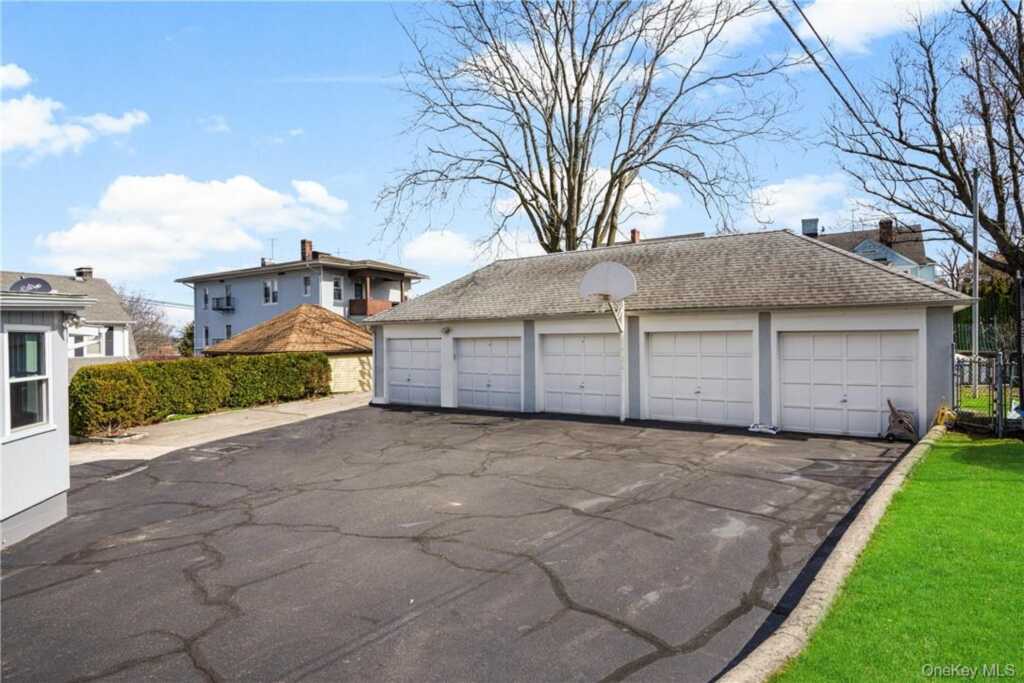 10 Lafayette Street, Unit #1R, New Rochelle, NY 10805 - Photo 5 of 21