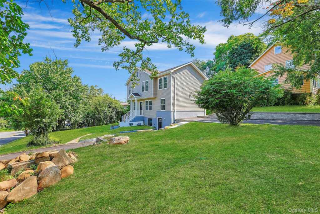 15 Waldron Avenue, Nyack, NY 10960 - Photo 2 of 44