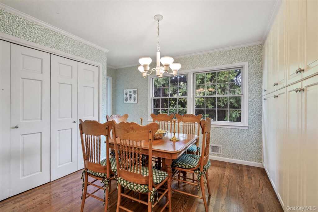 1 Parkwood Place, Rye, NY 10573 - Photo 10 of 30