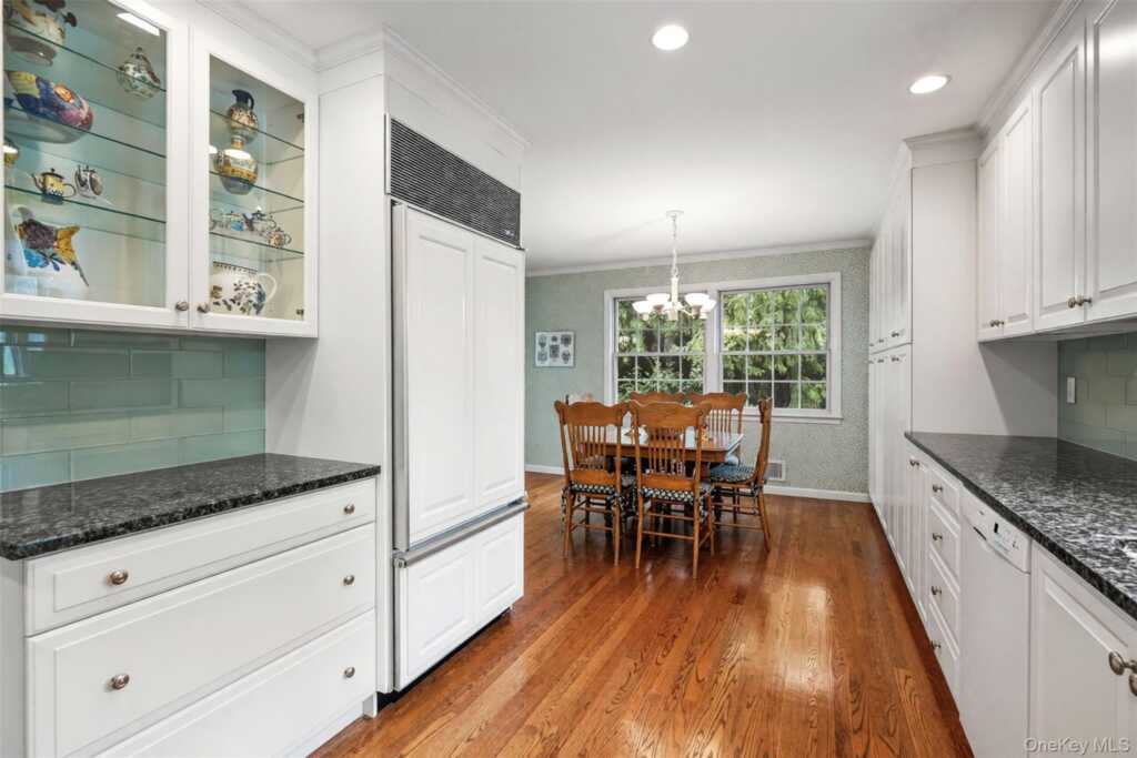 1 Parkwood Place, Rye, NY 10573 - Photo 9 of 30