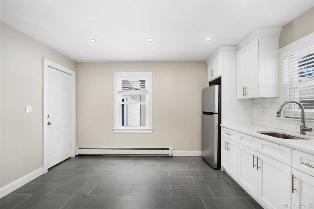 352 Willett Avenue, Unit #1, Rye, NY 10573 - Photo 4 of 18