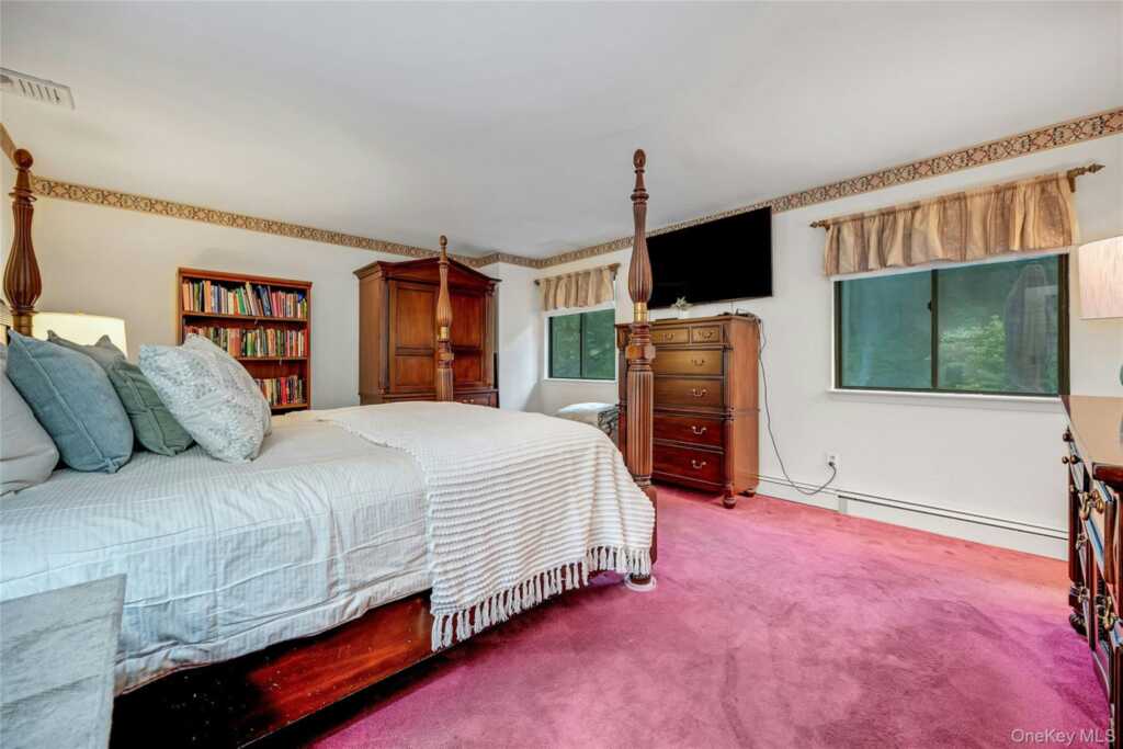 44 Hillside Lane, New Rochelle, NY 10804 - Photo 13 of 34