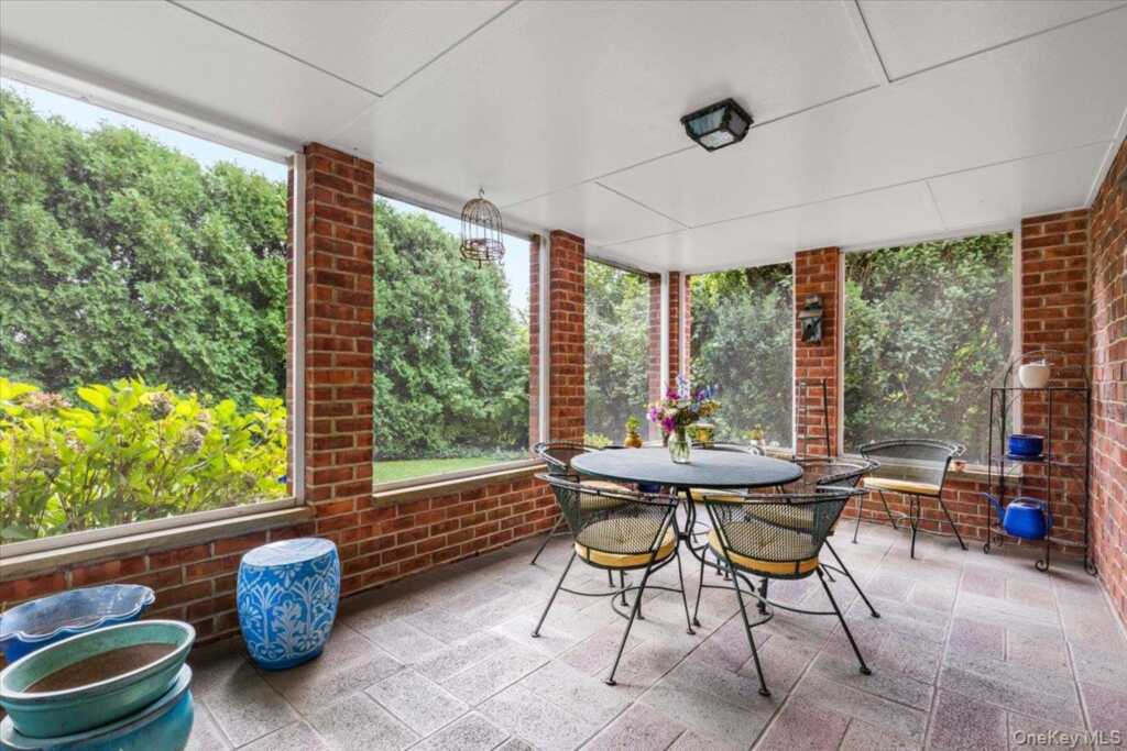 1211 Park Avenue, Rye, NY 10543 - Photo 11 of 31