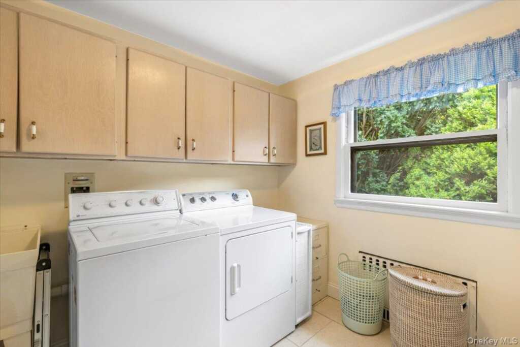 1211 Park Avenue, Rye, NY 10543 - Photo 9 of 31