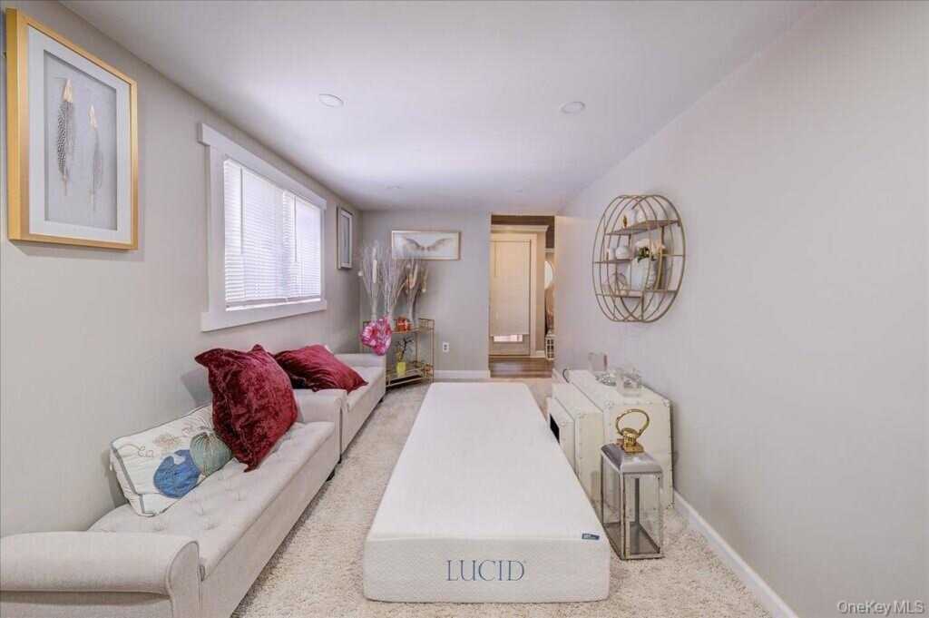 98 Pomona Rd, Suffern, NY 10901 - Photo 17 of 24