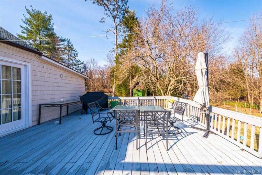 98 Pomona Rd, Suffern, NY 10901 - Photo 22 of 24