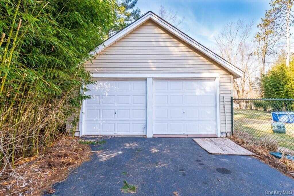 98 Pomona Rd, Suffern, NY 10901 - Photo 24 of 24