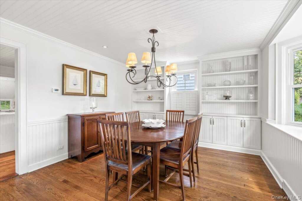 128 Ralph Avenue, White Plains, NY 10606 - Photo 10 of 28