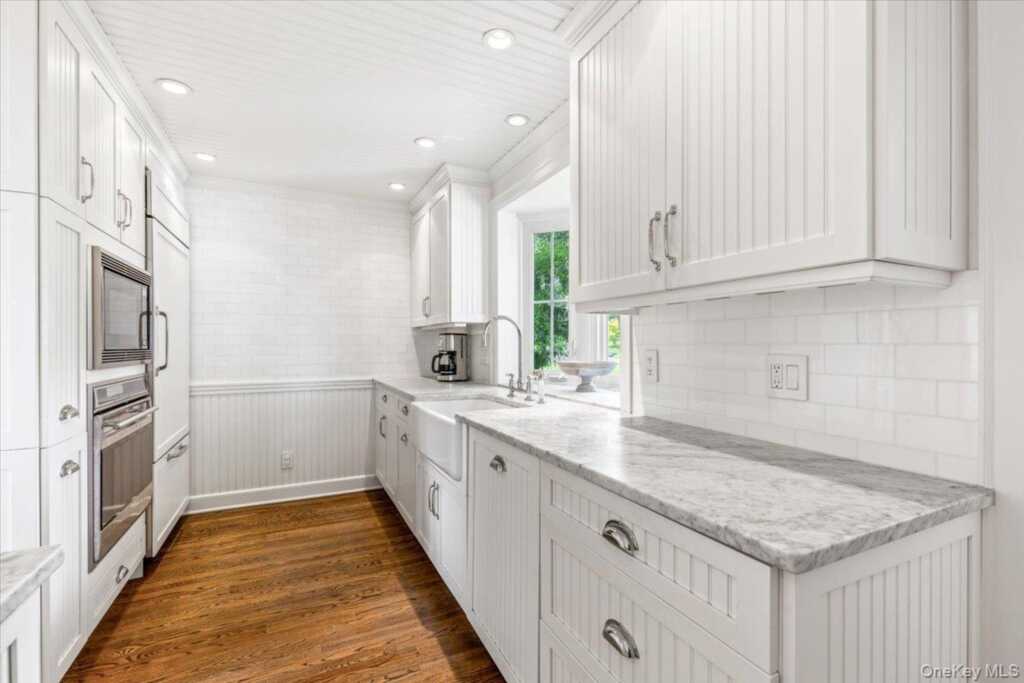 128 Ralph Avenue, White Plains, NY 10606 - Photo 14 of 28