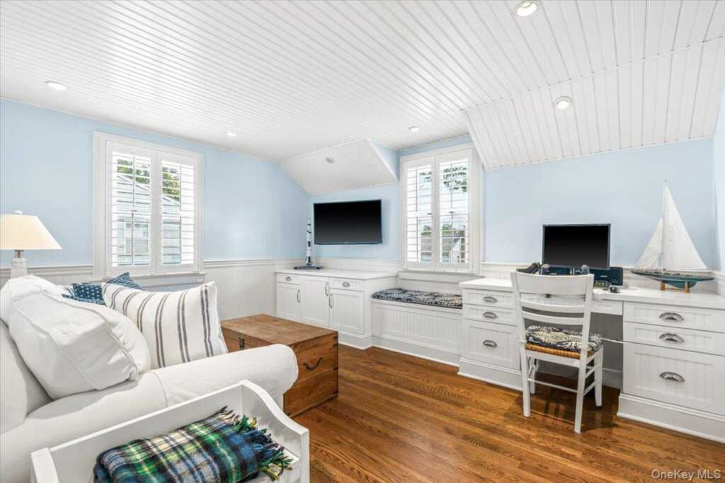 128 Ralph Avenue, White Plains, NY 10606 - Photo 8 of 28