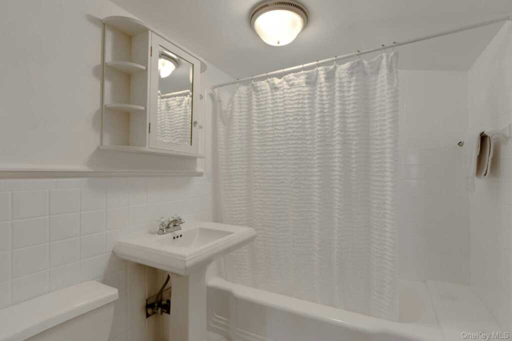 160 N Broadway, Nyack, NY 10960 - Photo 22 of 29