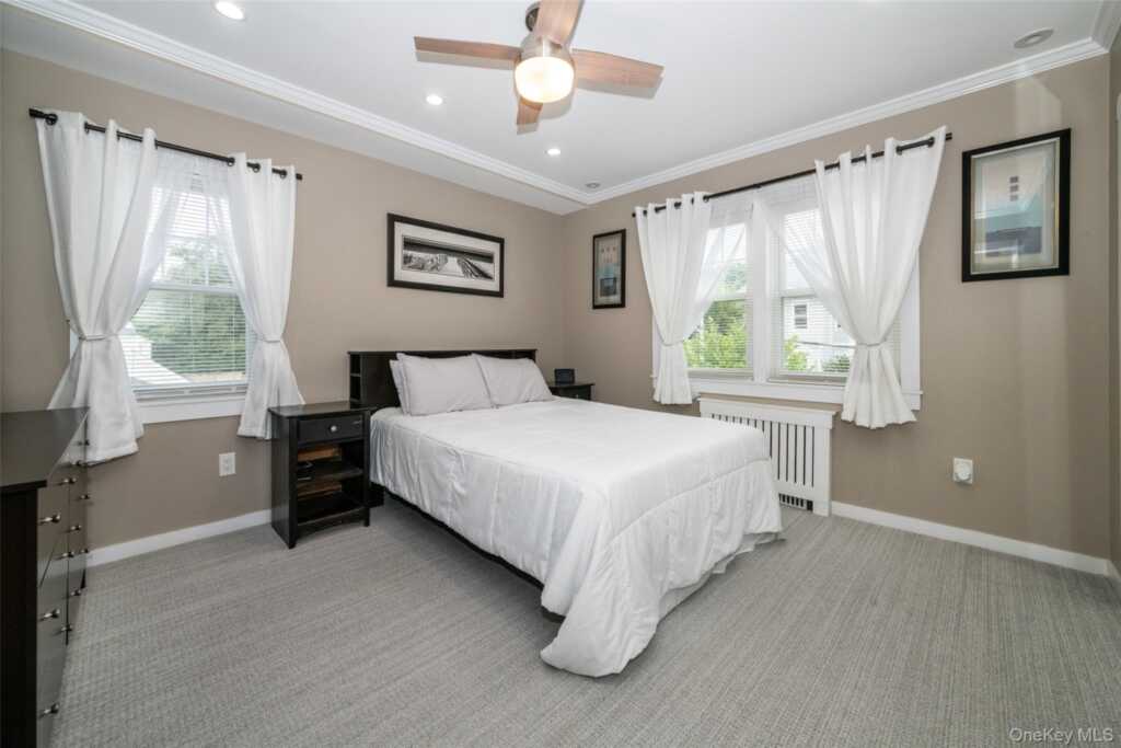 54 Ronalds Avenue, New Rochelle, NY 10801 - Photo 13 of 29