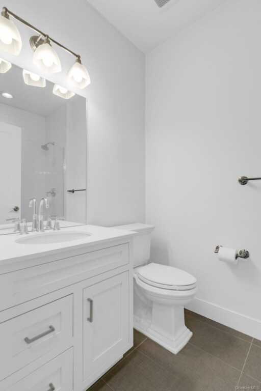 15 Honeysuckle Lane, Rye, NY 10573 - Photo 30 of 48