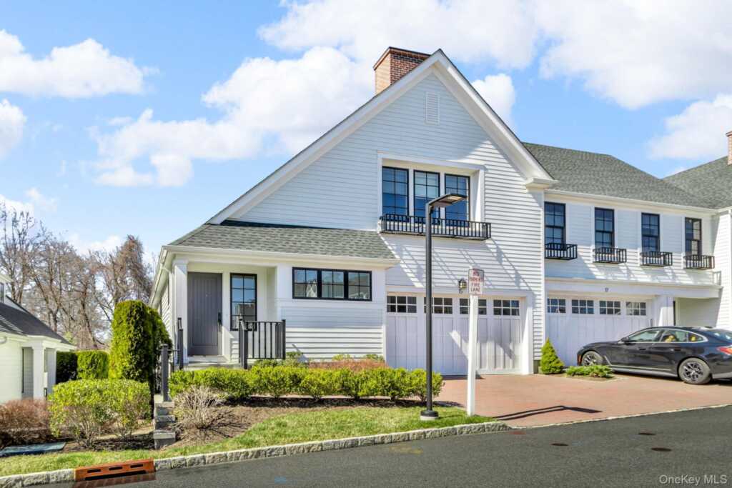 15 Honeysuckle Lane, Rye, NY 10573 - Photo 34 of 48