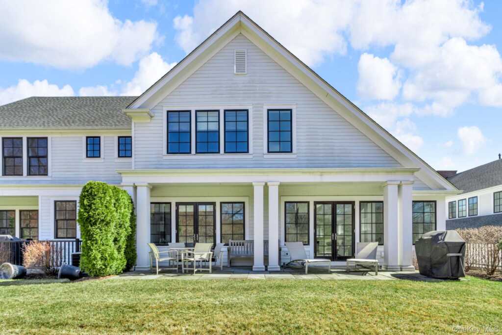 15 Honeysuckle Lane, Rye, NY 10573 - Photo 36 of 48