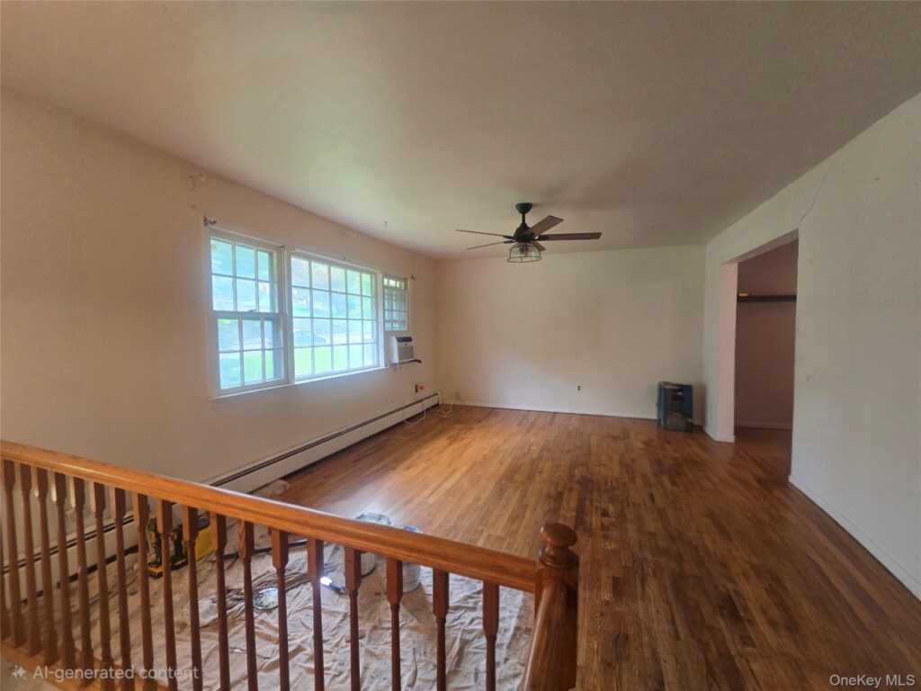 882 Stockton Road, Valley Cottage, NY 10989 - Photo 4 of 15