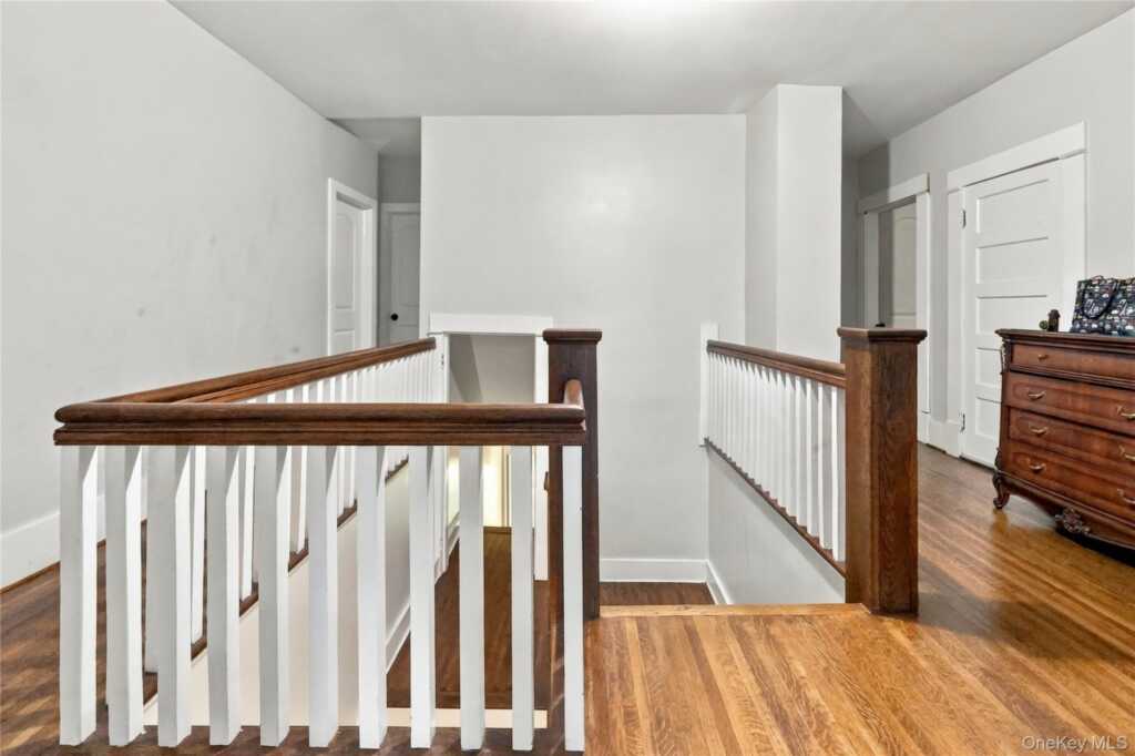 46 Grandview Avenue, Suffern, NY 10901 - Photo 16 of 33