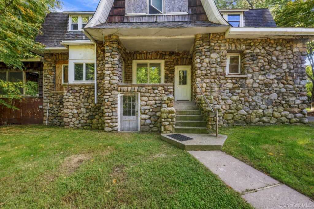 46 Grandview Avenue, Suffern, NY 10901 - Photo 33 of 33