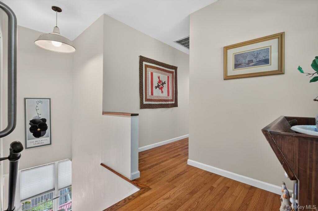 160 Hillside Avenue, Nyack, NY 10960 - Photo 14 of 30